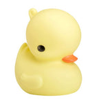 Petite veilleuse Canard Jaune – vue 2 – A Little Lovely Company