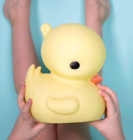 Veilleuse Canard Jaune – vue 3 – A Little Lovely Company