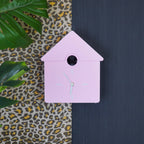 Horloge - Horloge Murale Coucou - Rose Clair - 24x27x9cm | Design-lahjat ja sisustustuotteet
