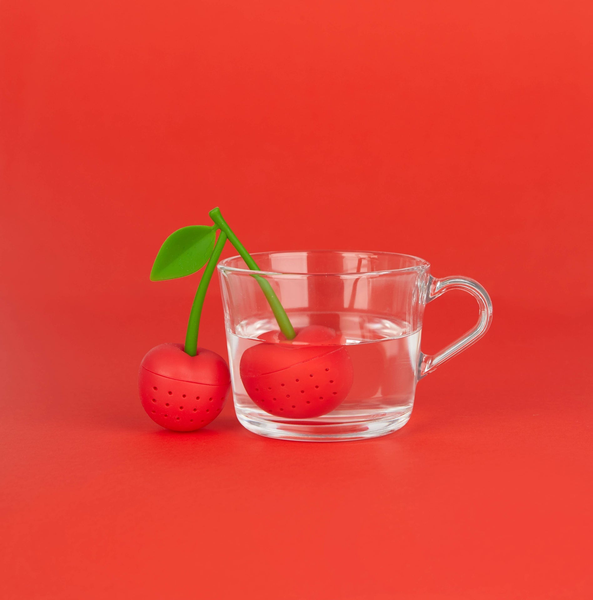 Teesieb Rote Kirschen