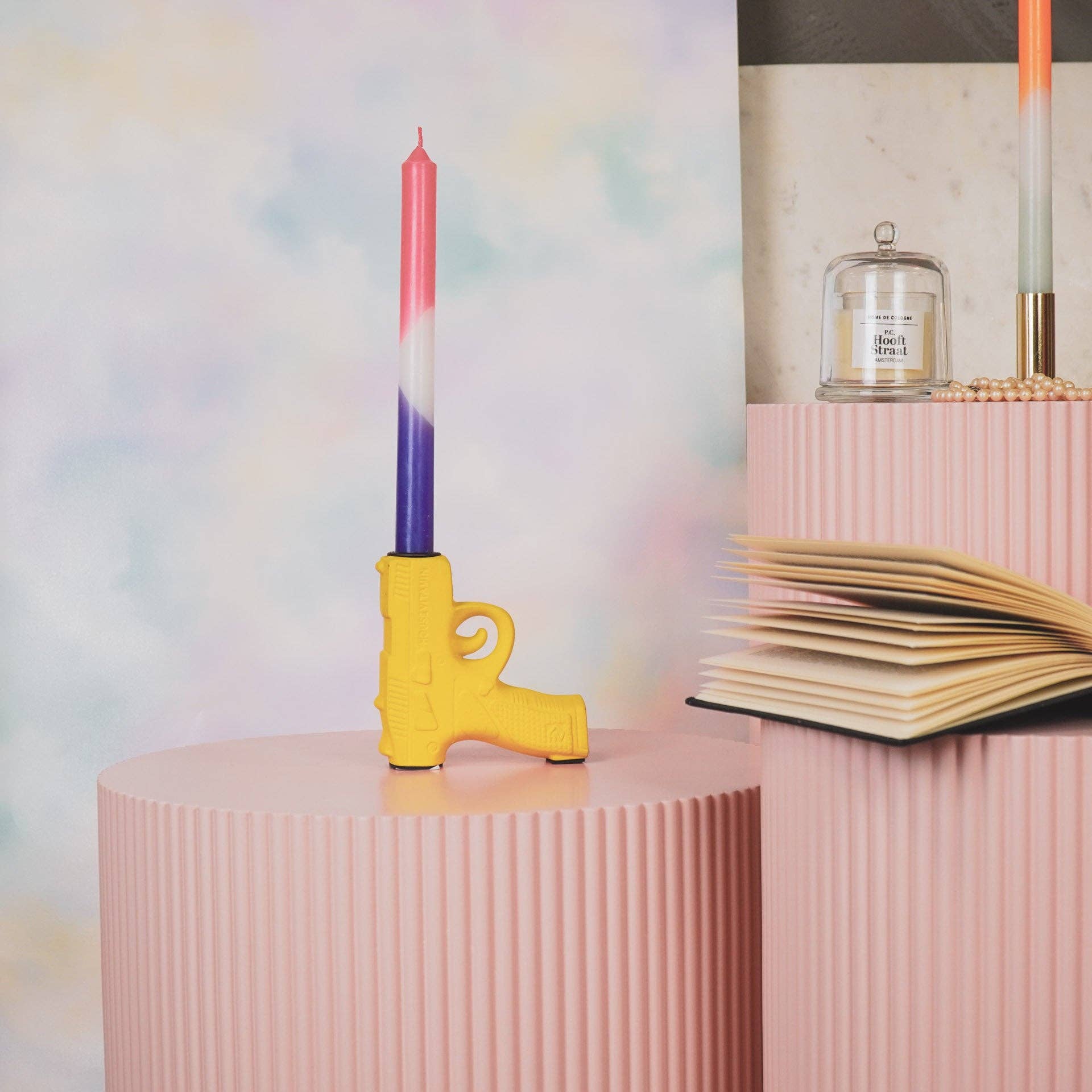 Bougeoir - Pistolet - Céramique - Jaune Néon - 12x5x12cm | Design-lahjat ja sisustustuotteet