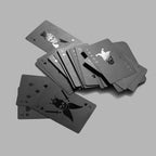 Oggetto regalo di design – cartes a jouer noires 