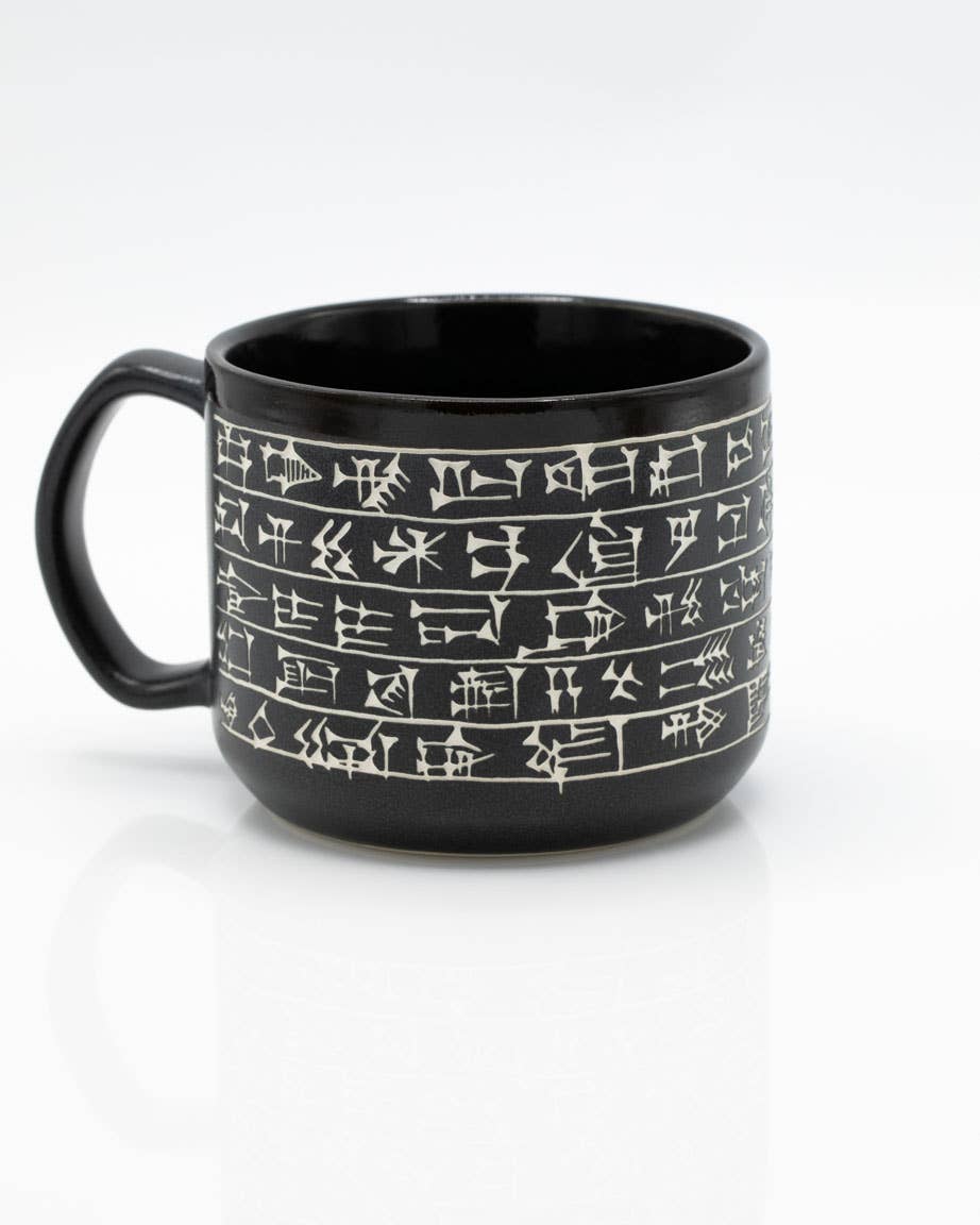 Oggetto regalo di design – Mug Sculptée à la Main en Cunéiforme (430 ml) – produit scientifique Cognitive Surplus EU, vue 2
