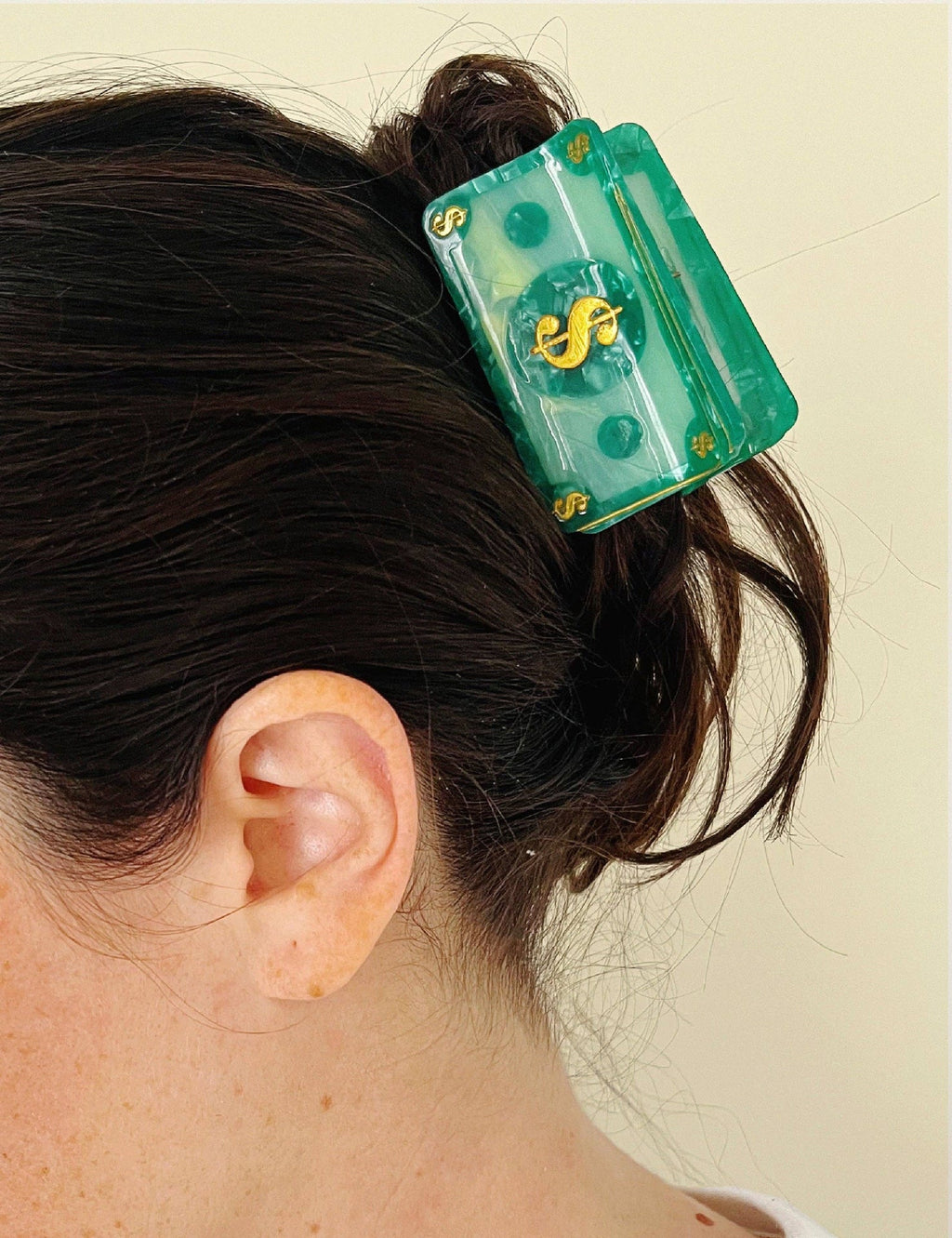 Regalo de diseño – "Manifesting" – la thune dollar Pince à cheveux design soigné | Joanna Behar – vue 3
