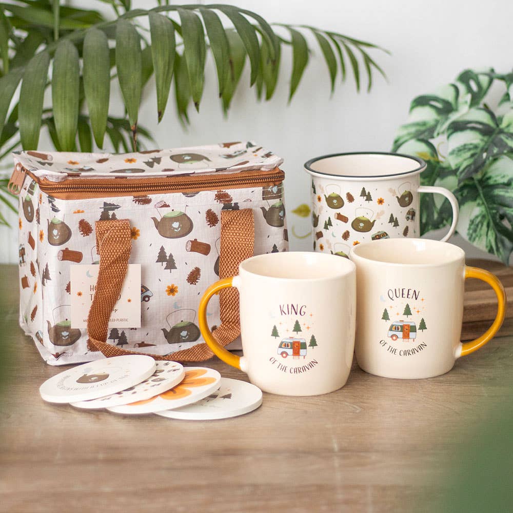 Zwei Becher „Rentier und König des Campingplatzes“