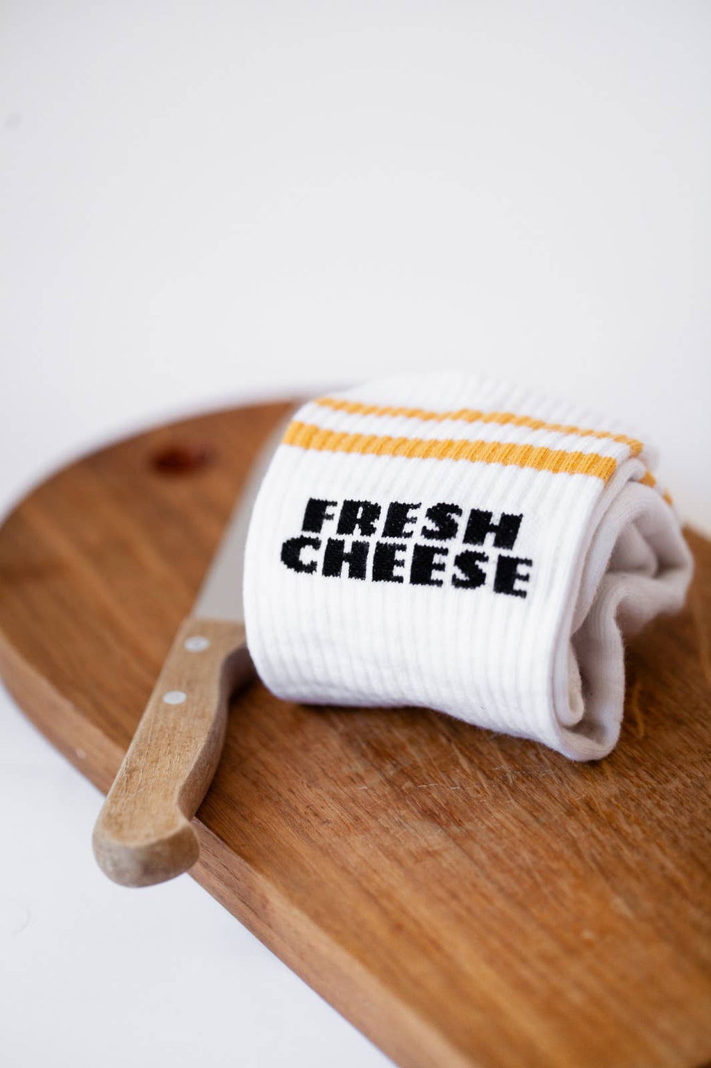 Oggetto regalo di design – chaussettes fresh cheese pegada socks 