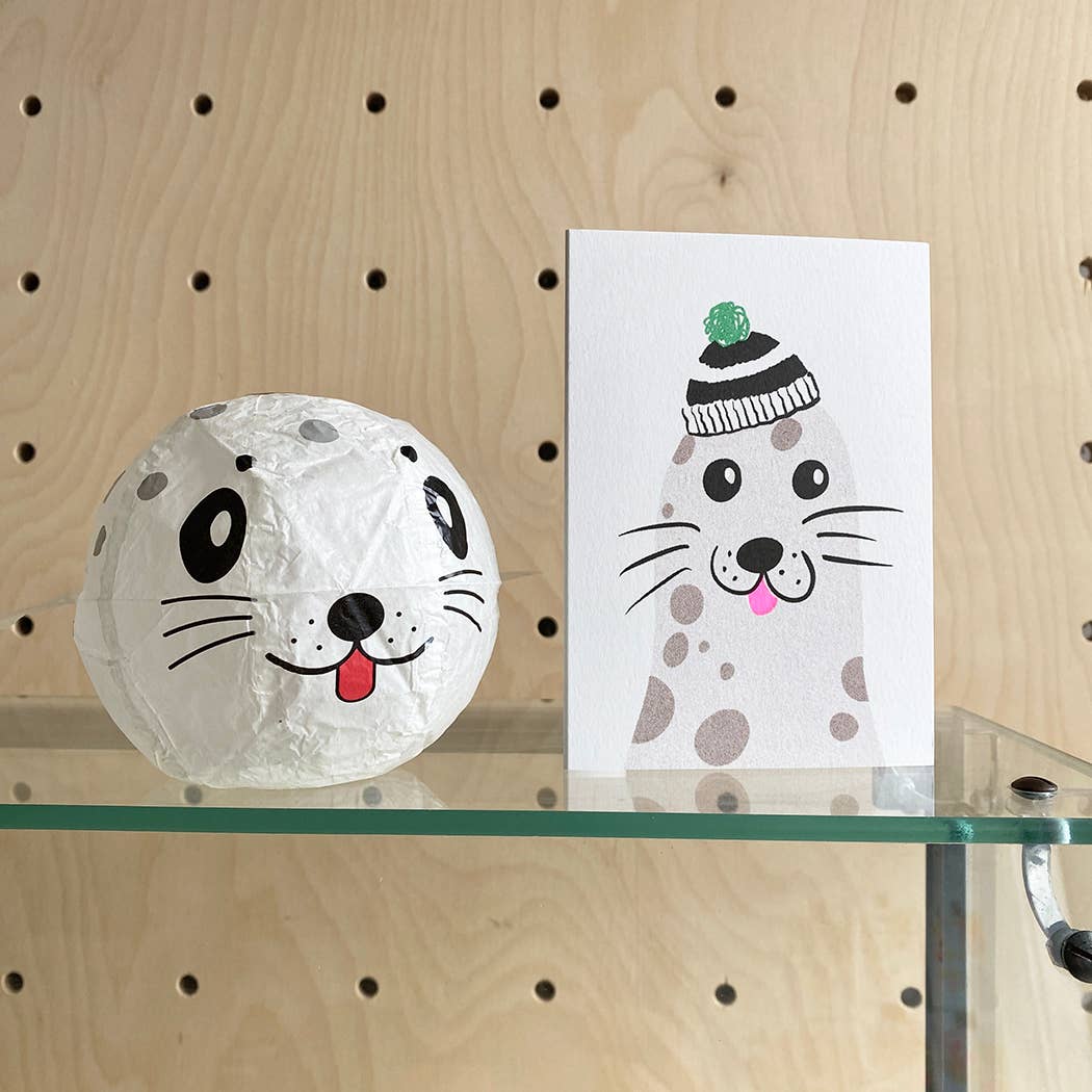 carte avec ballon japonais en papier phoque petra boase ltd 