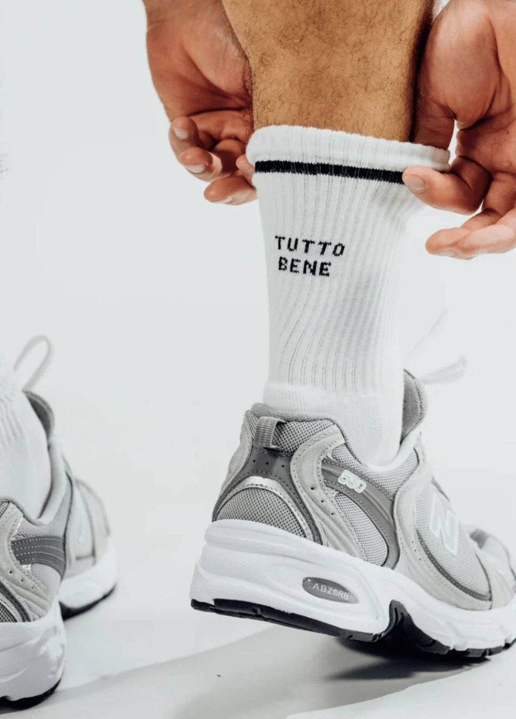 Socken mit der Aufschrift "TUTTO BENE"