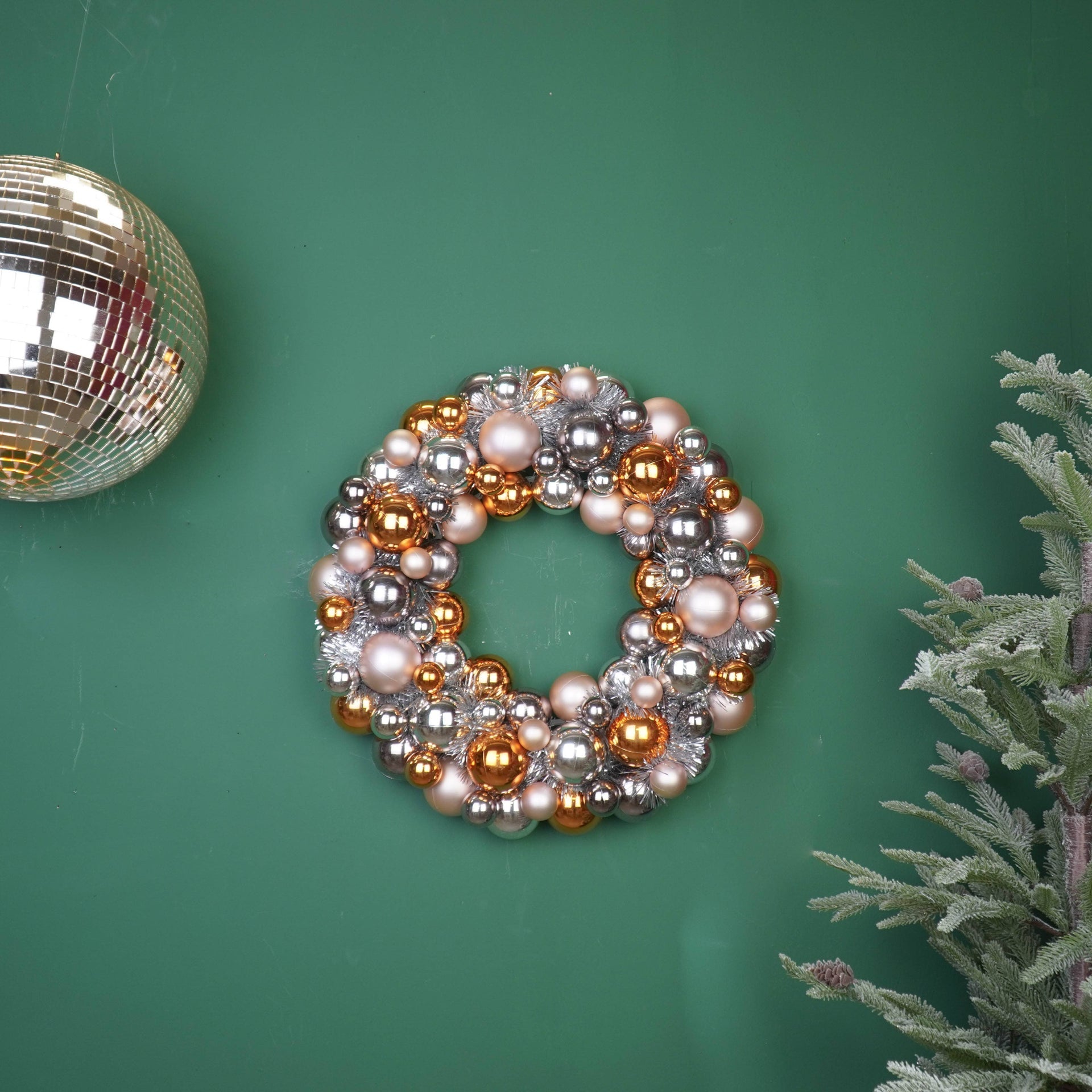 Weihnachtskranz - Christbaumkugeln - Champagner