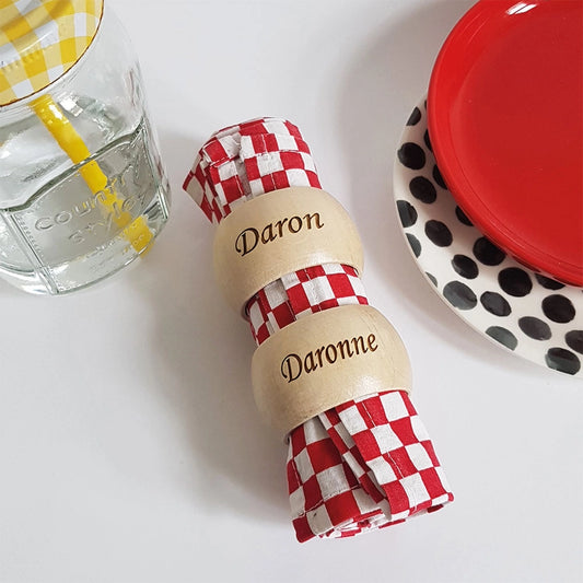 Daronne and Daron couple napkin rings