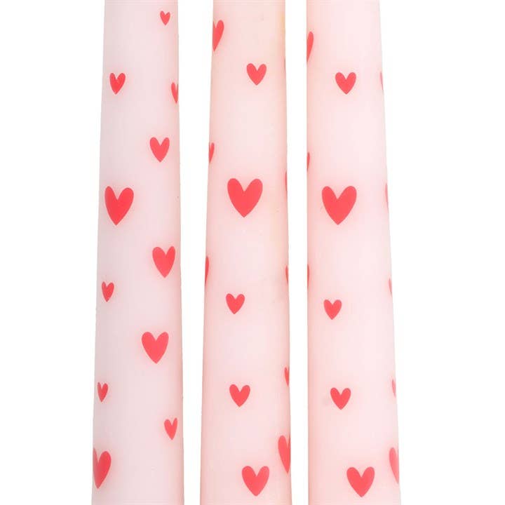 Set mit 3 herzförmigen Spitzkerzen zum Valentinstag