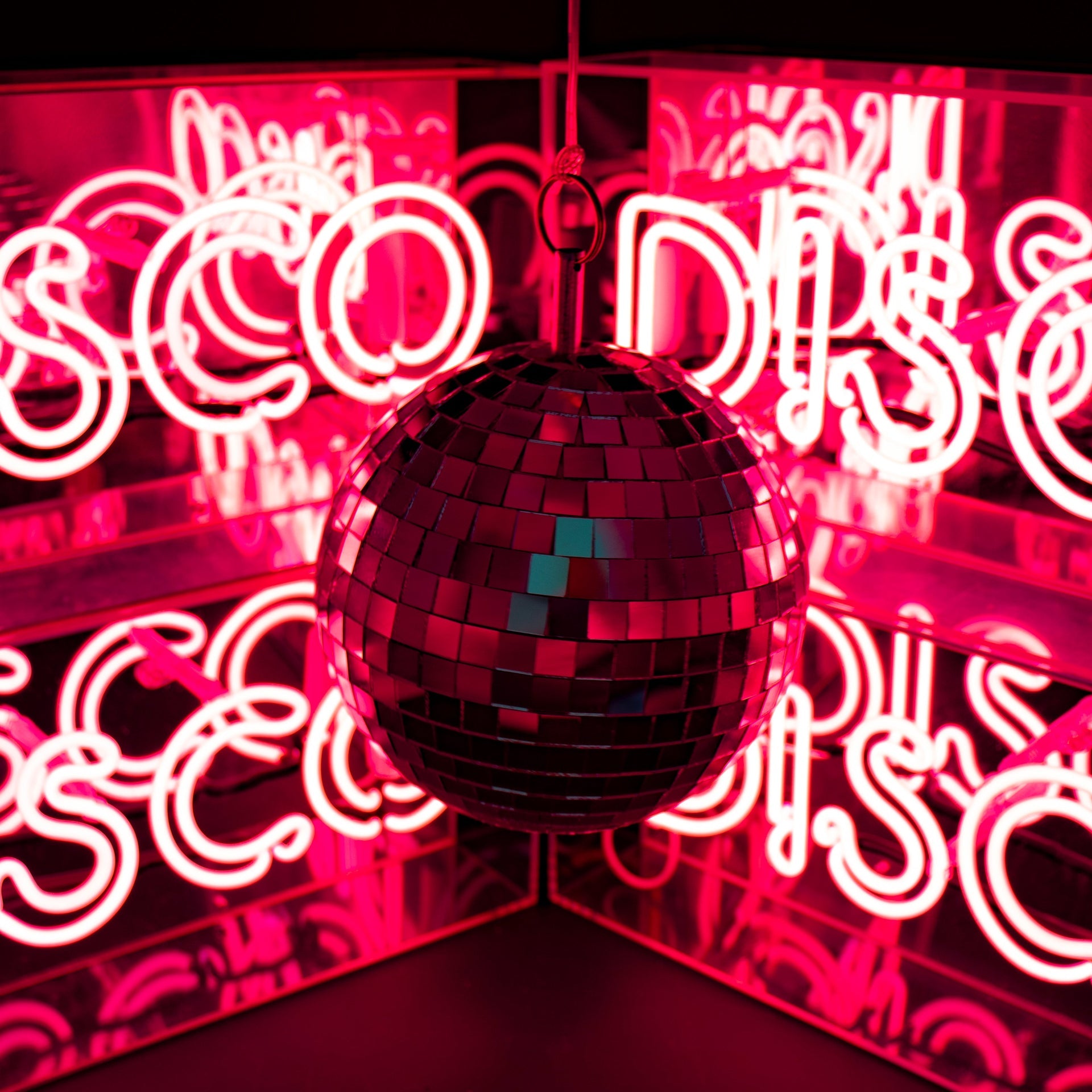Disco' Glass Neon Sign - Pink