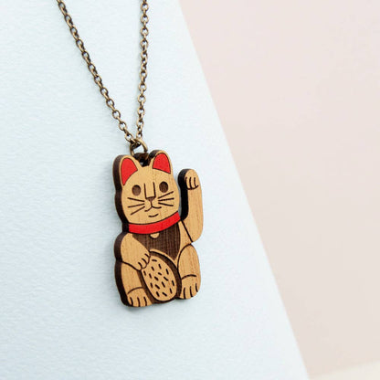 Collier Chat Chanceux en Bois