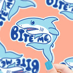 Autocollant Requin "Bite Me" | Oggetti di design e regali originali
