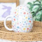 Osterbecher mit Frühlingsblumenmuster