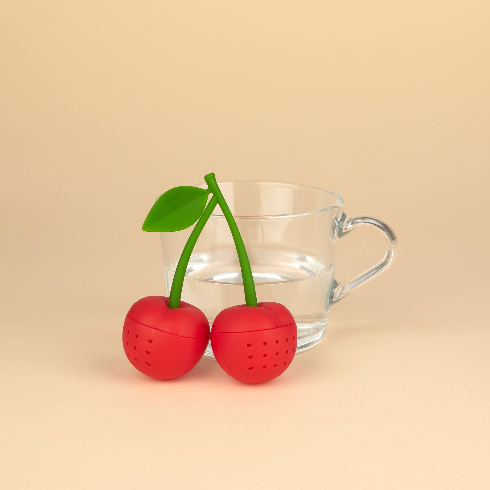 Teesieb Rote Kirschen