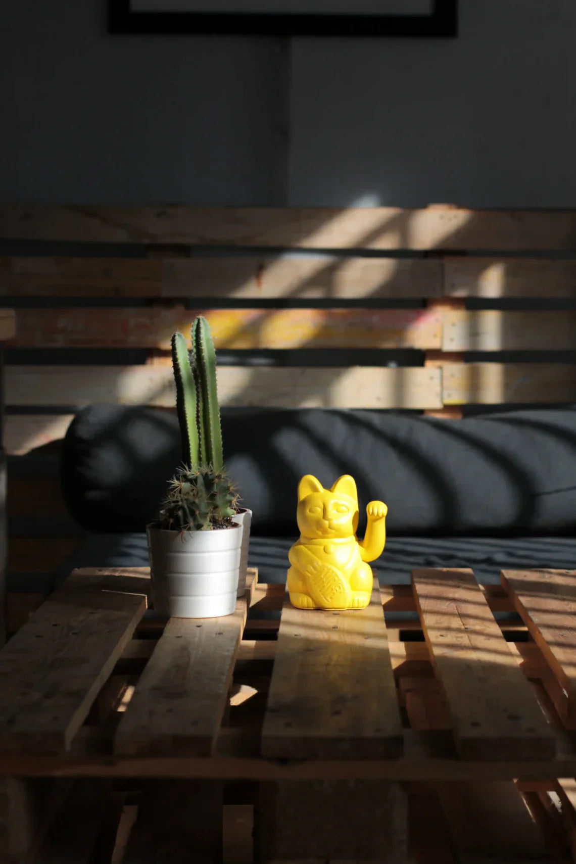 Designcadeau – chat chanceux jaune citron diminuto cielo 