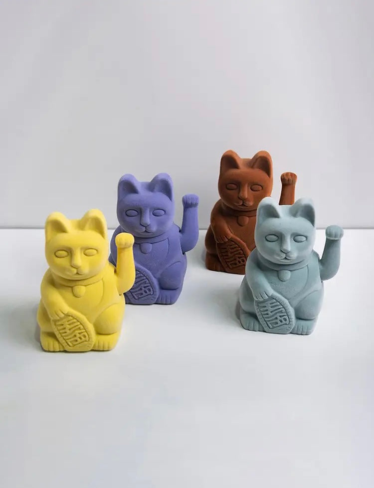 Oggetto regalo di design – chat chanceux bleu velours lcc 