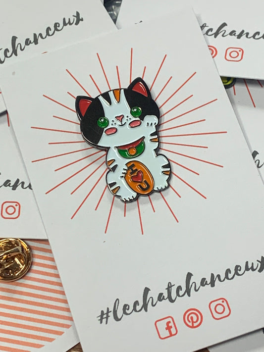 Pin's Chat Chanceux Mignon - le Chat Chanceux