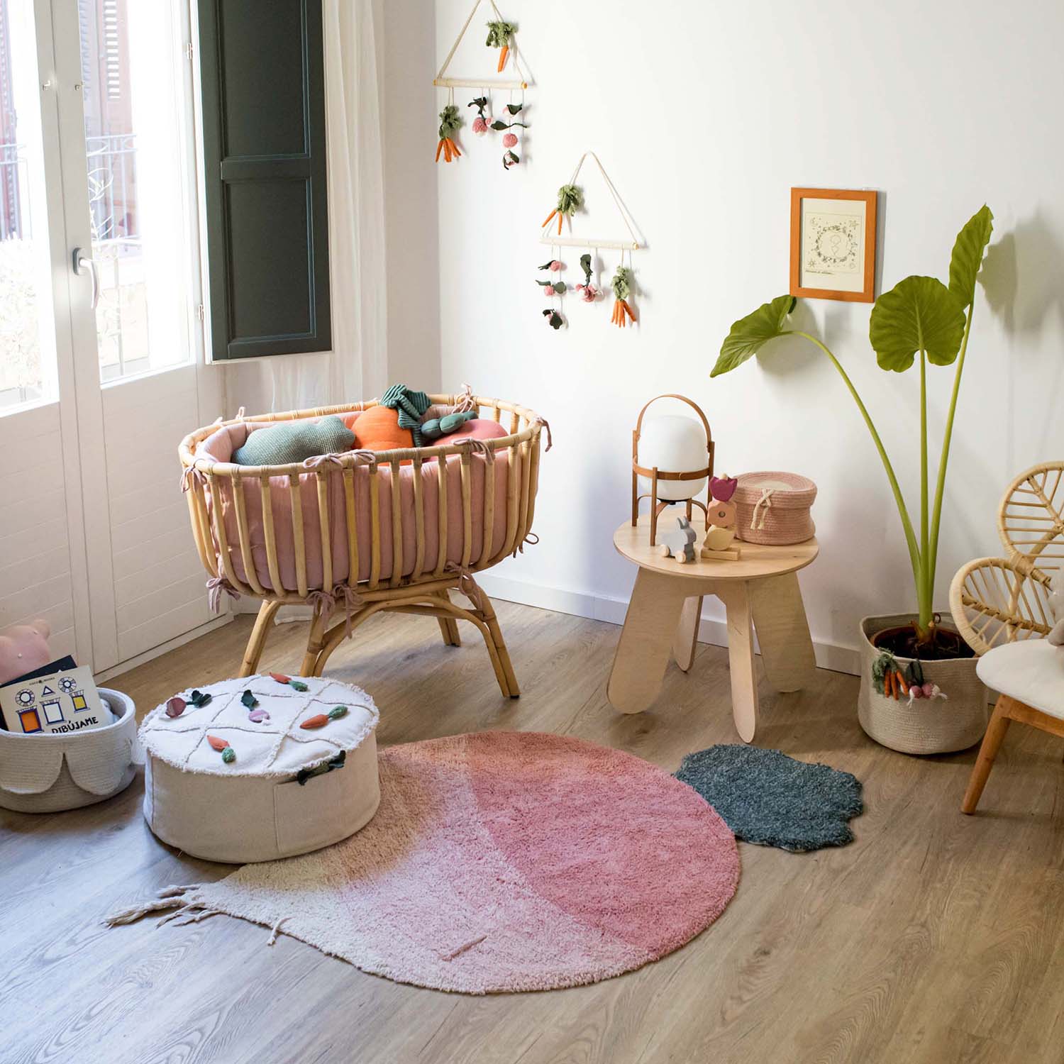 Tapis lavable Ramona le Radis – Oli&Carol x Lorena Canals – vue produit 4