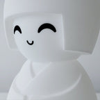 Regalo de diseño – lampe kokeshi mr maria 