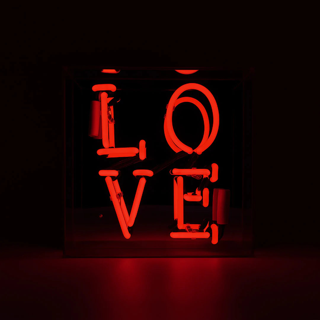 Punainen rakkaus neon